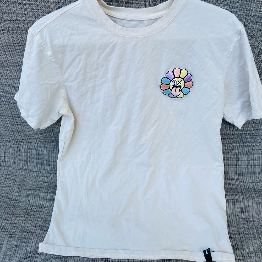 Cream roku studios shirt